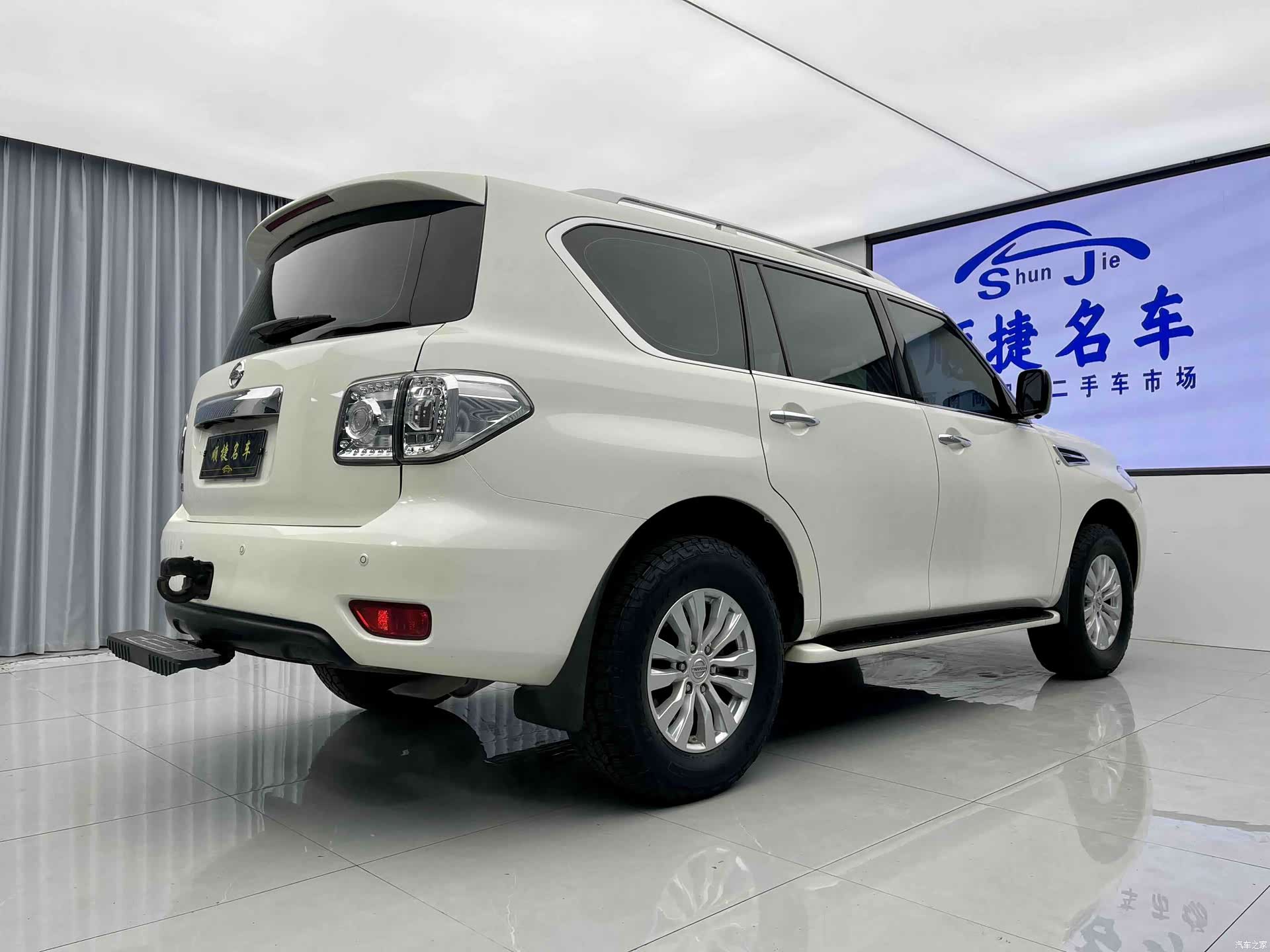 Nissan Patrol, 2017 17