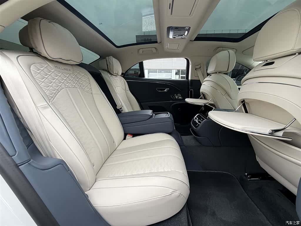 Bentley Flying Spur, 2025 36