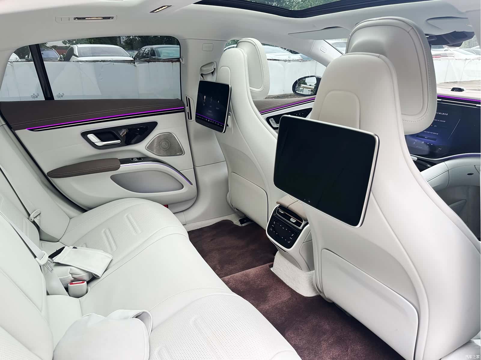Mercedes-Benz EQS, 2025 15