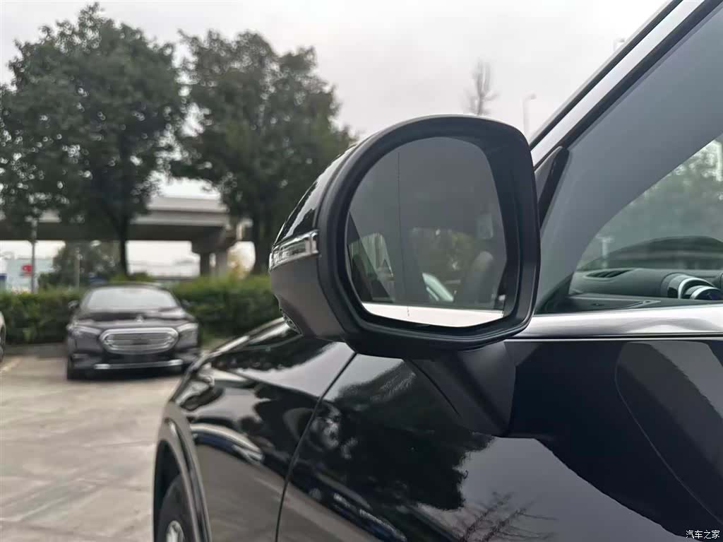 Mercedes-Benz GLC, 2024 11