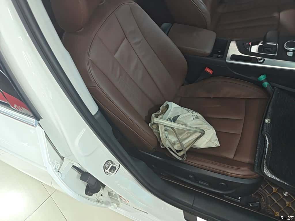 Audi A4L, 2017 25