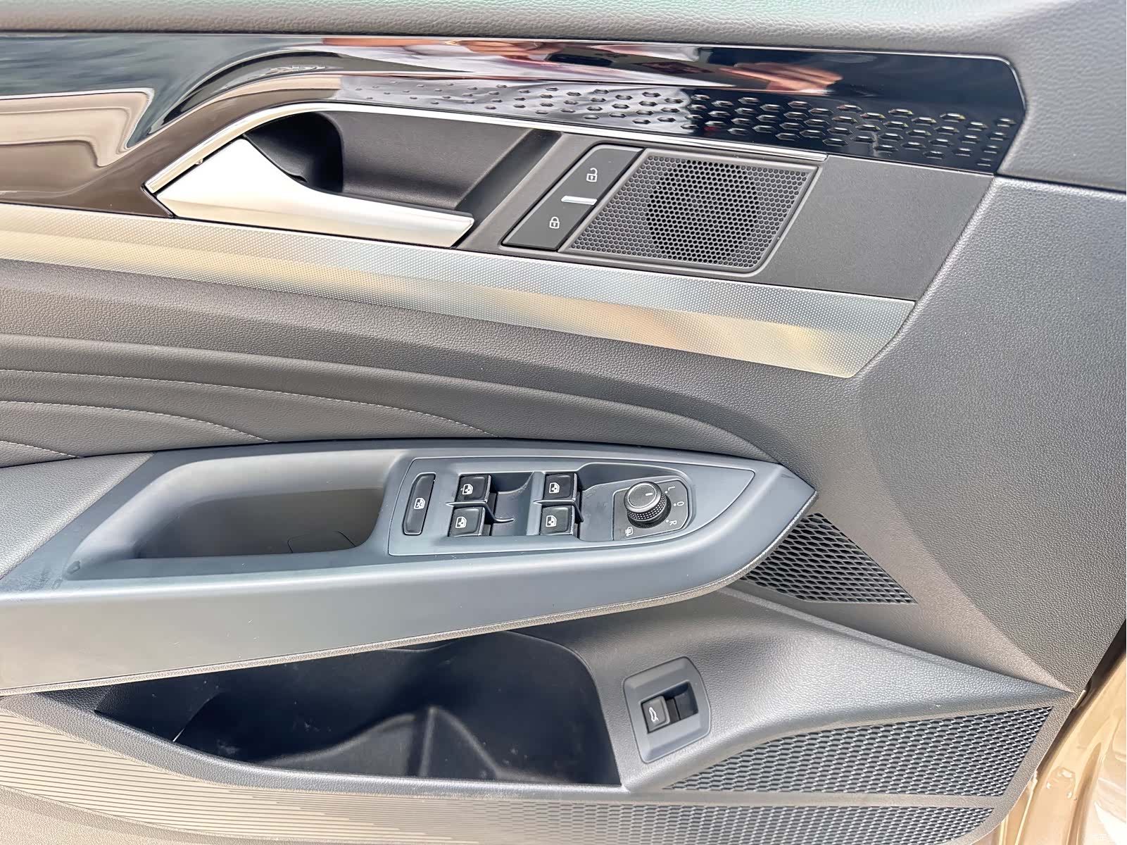 Volkswagen Passat, 2022 17