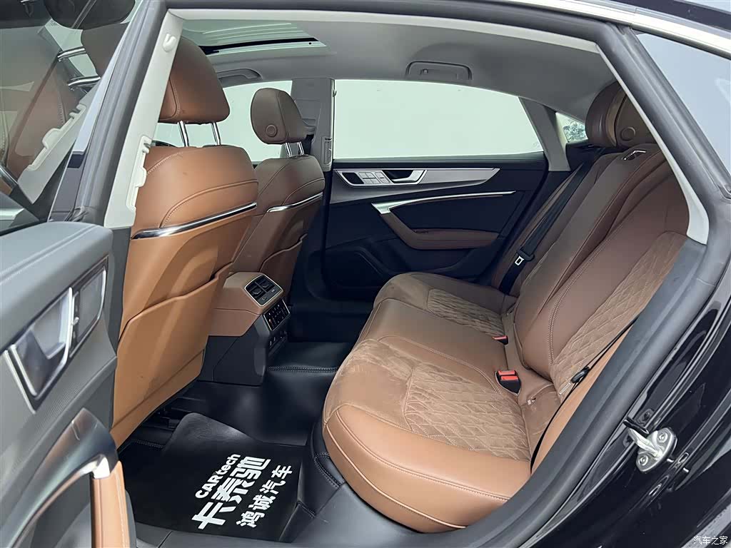 Audi A7L, 2024 20