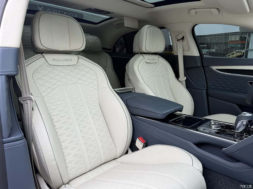 Bentley Flying Spur, 2025 19