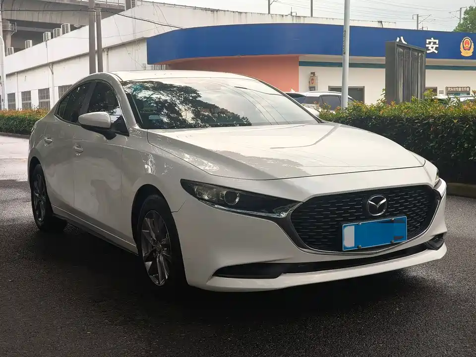 Mazda 3 Angkesaila