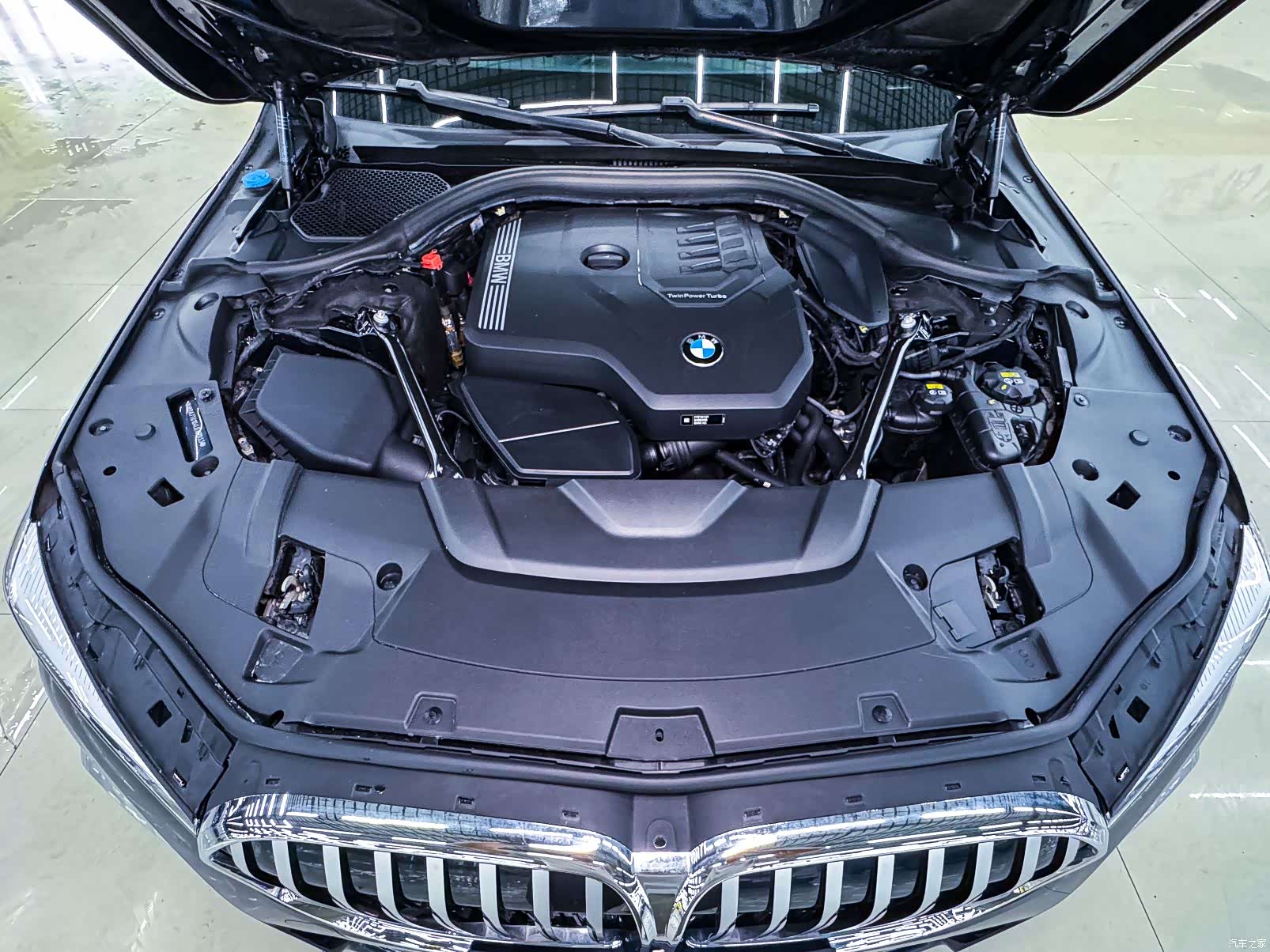 BMW 7 Series, 2019 все фото