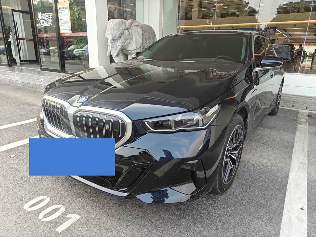 BMW i5