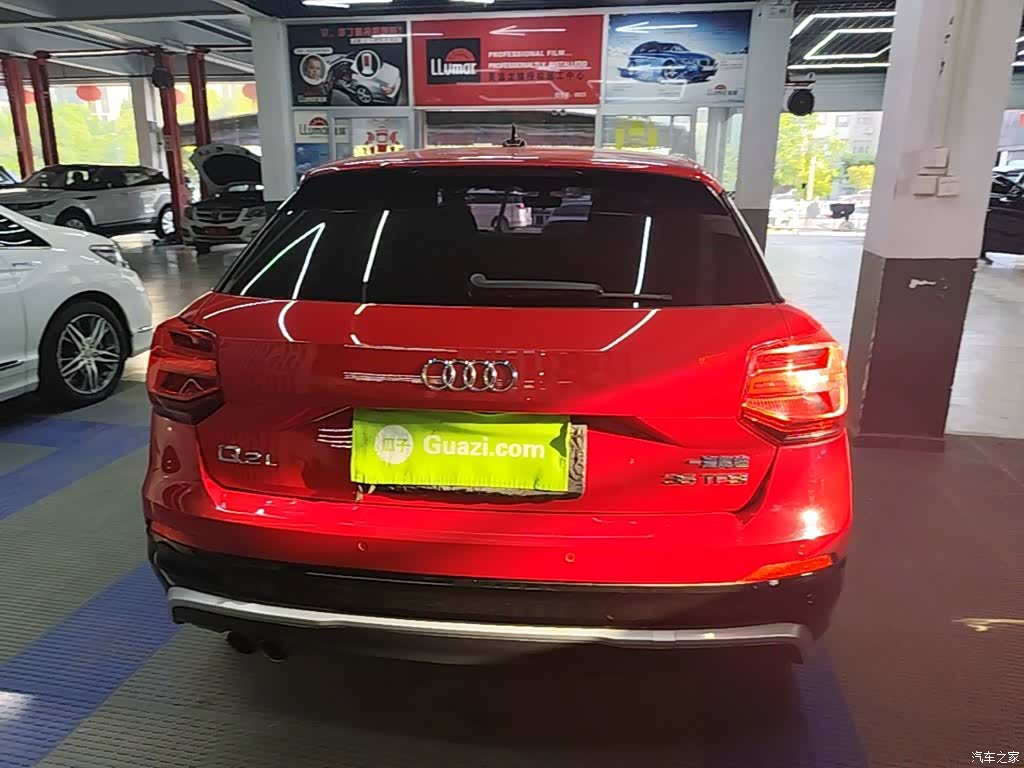Audi Q2L, 2019 6