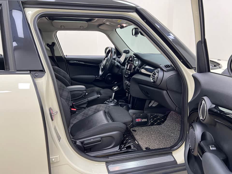 MINI MINI