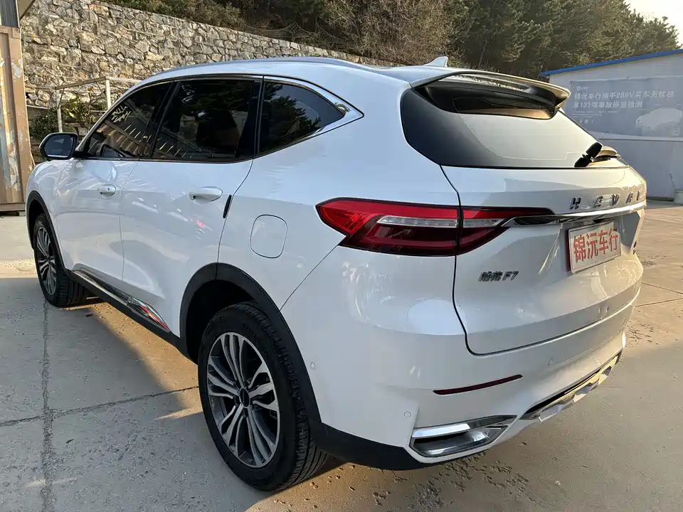 Haval F7
