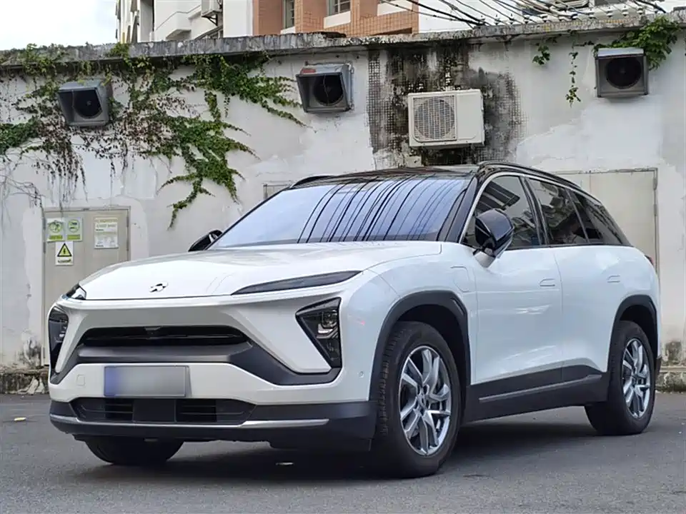 NIO ES6