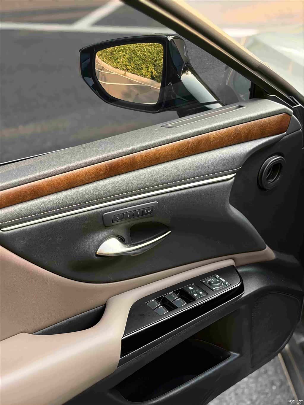 Lexus ES, 2024 11