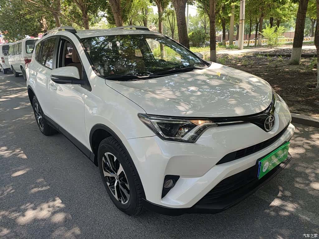 Toyota RAV4, 2017 4