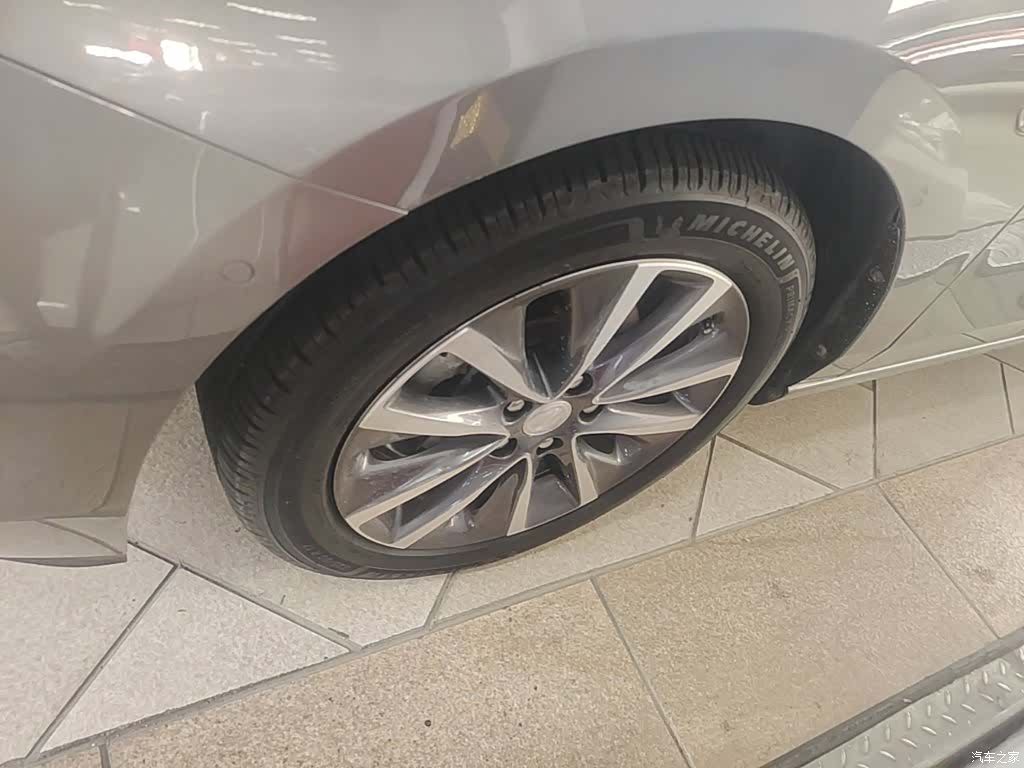 Buick GL6, 2019 23