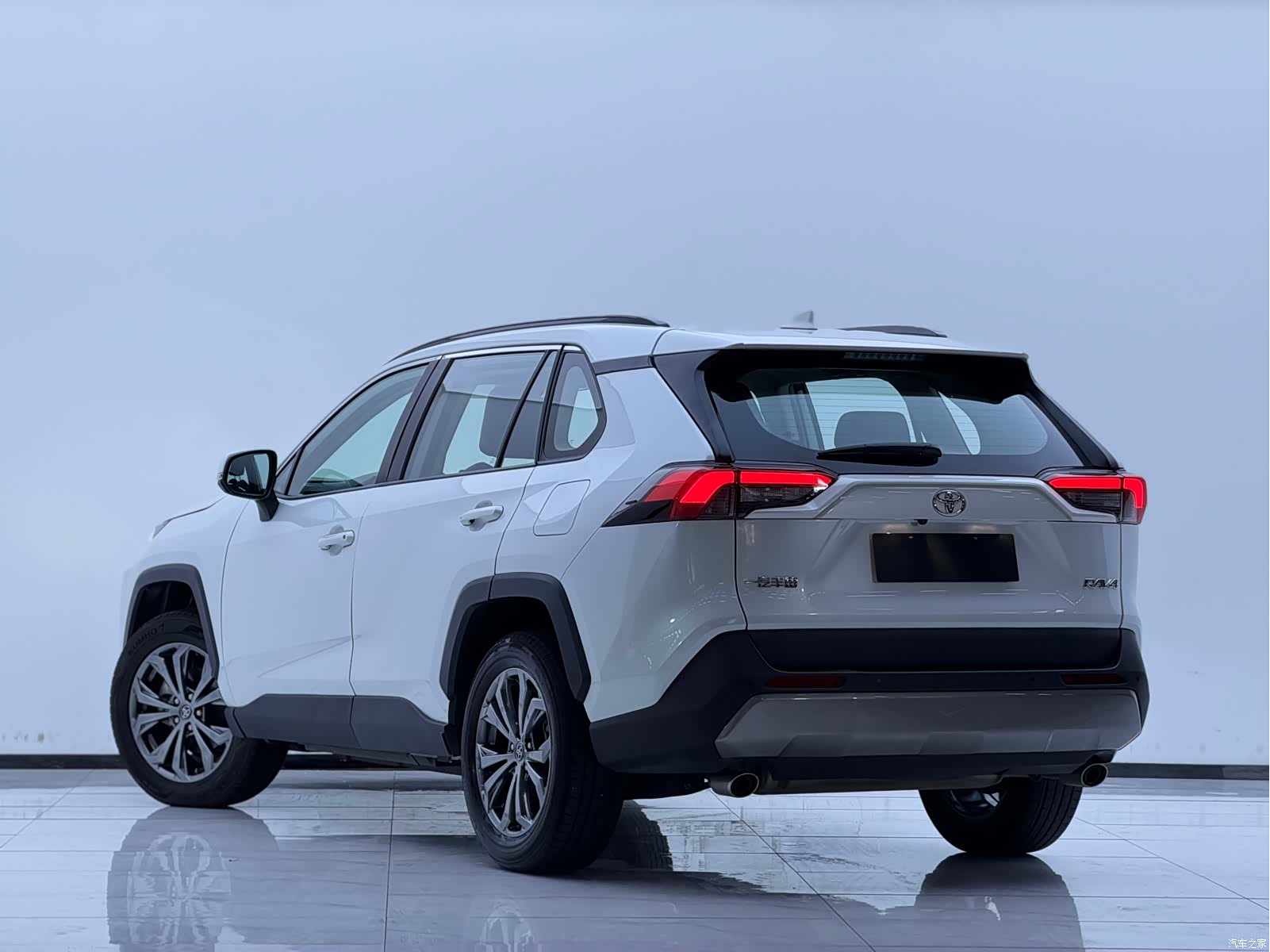 Toyota RAV4, 2024 24