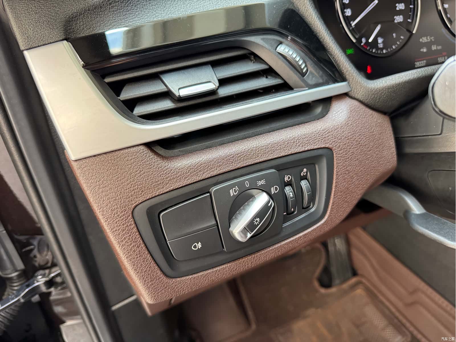 BMW X1, 2022 11