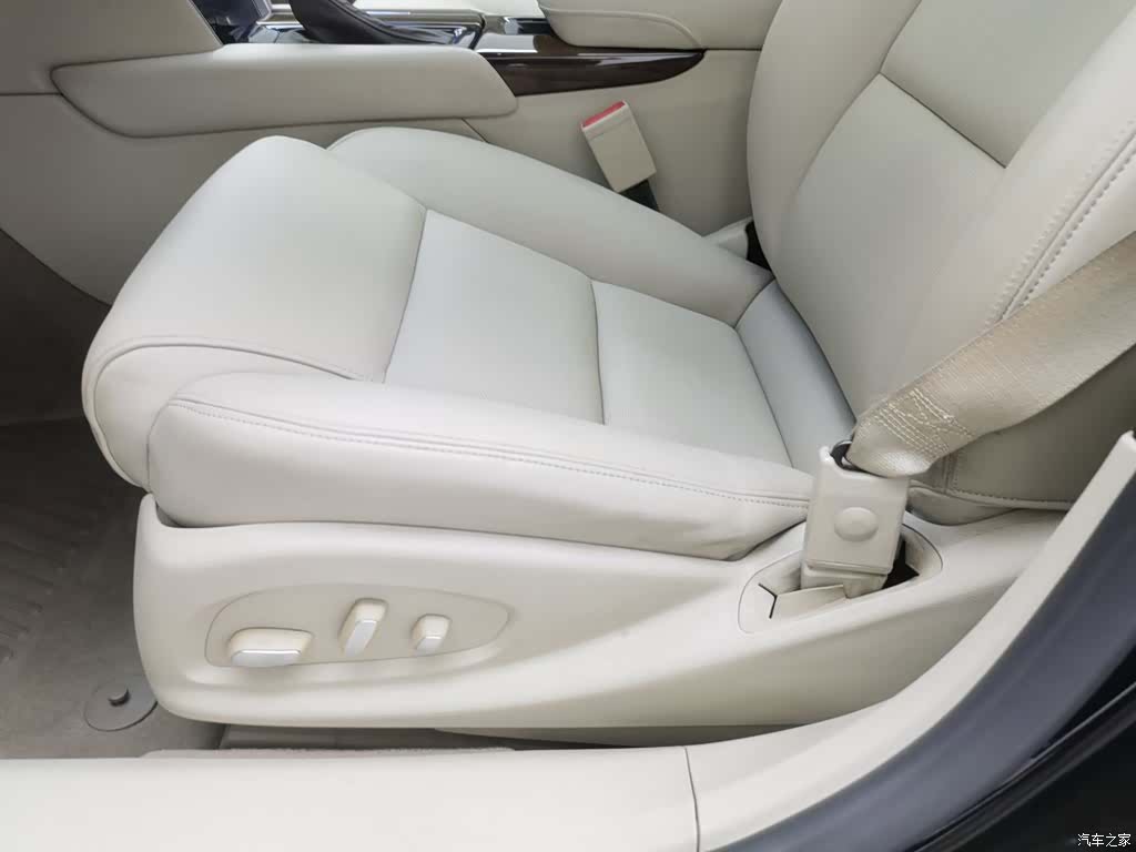 Cadillac XTS, 2014 20