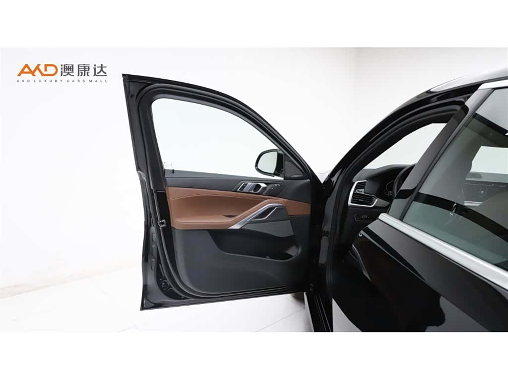 BMW X6, 2022 10