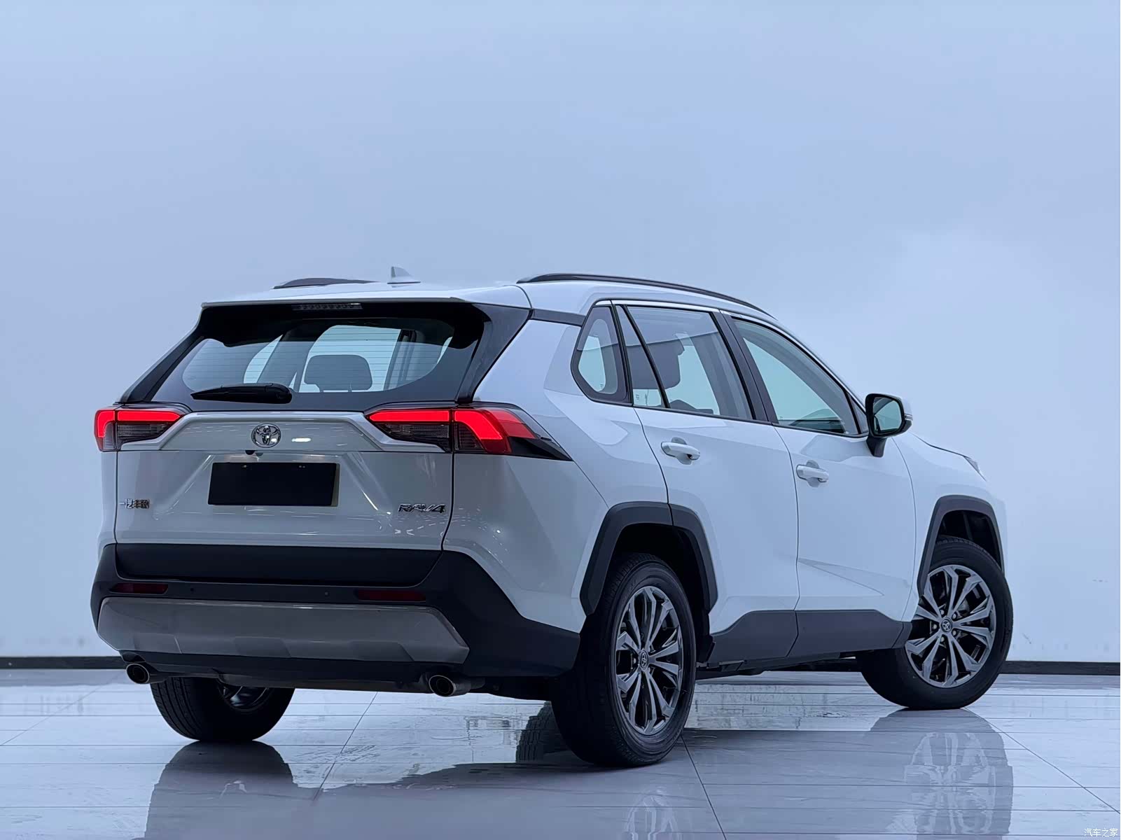 Toyota RAV4, 2024 22