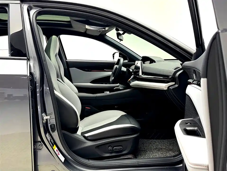 Changan UNI-V Smart iDD