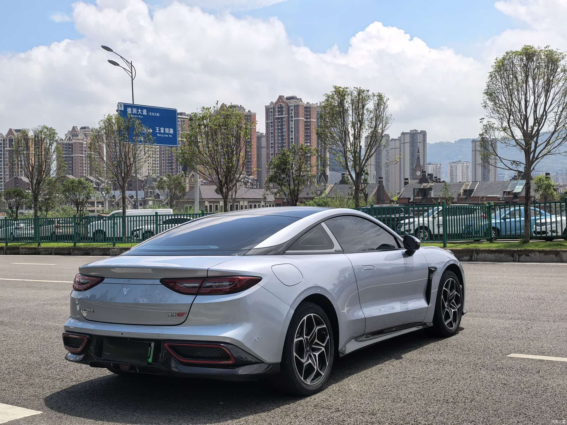 Neta GT, 2023 все фото