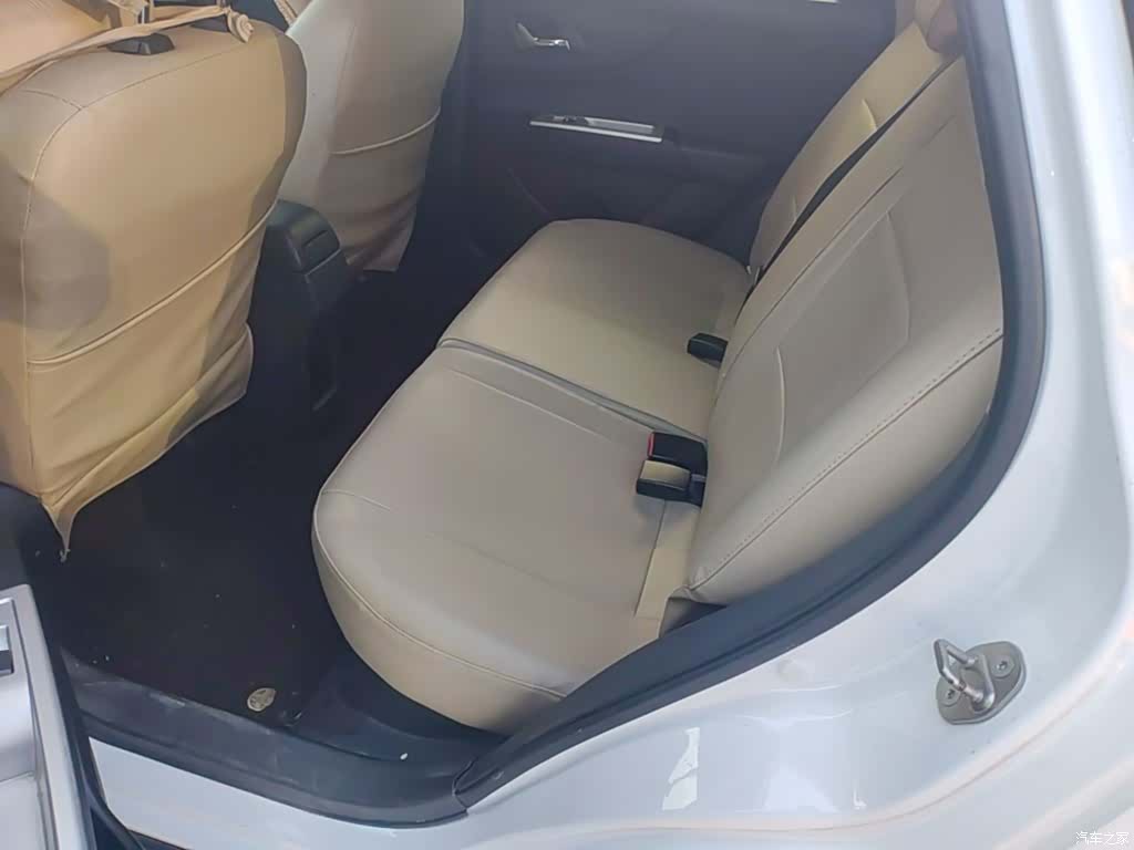 DongFeng AX3, 2016 17