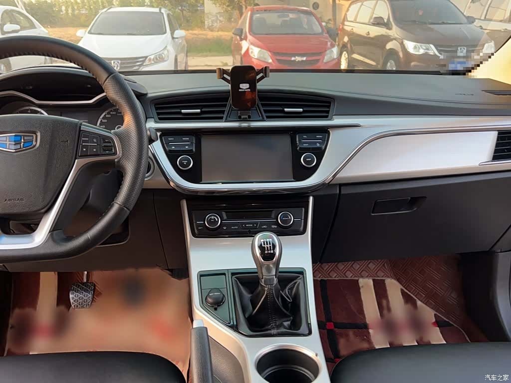 Geely Emgrand, 2016 4