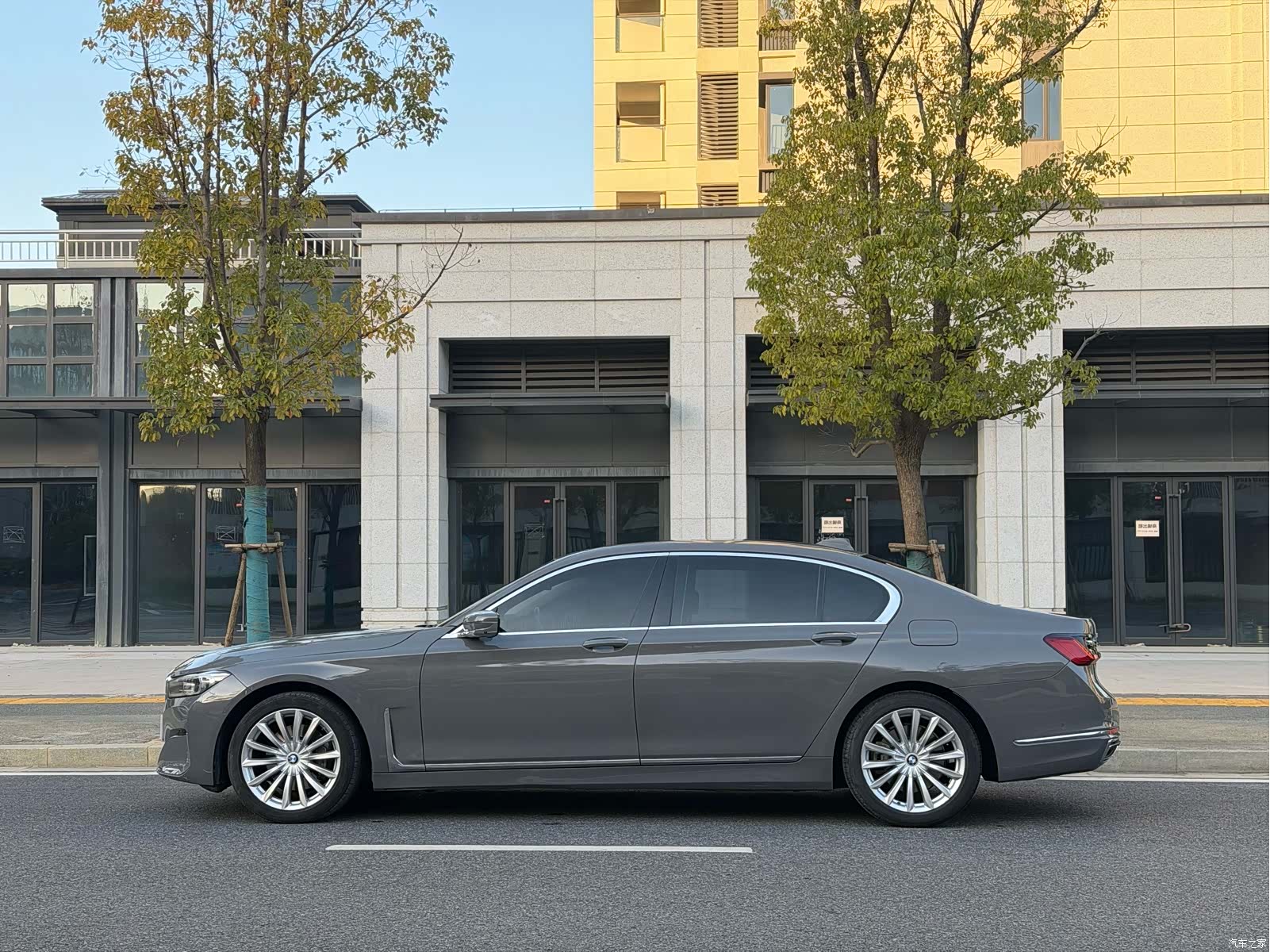 BMW 7 Series, 2020 все фото