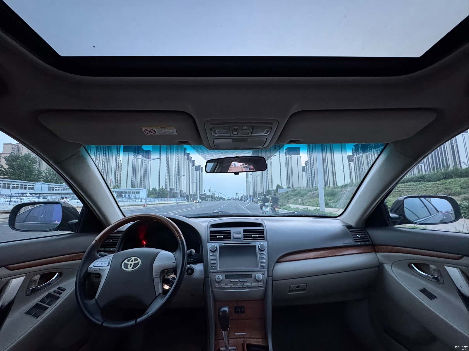 Toyota Camry, 2011 10
