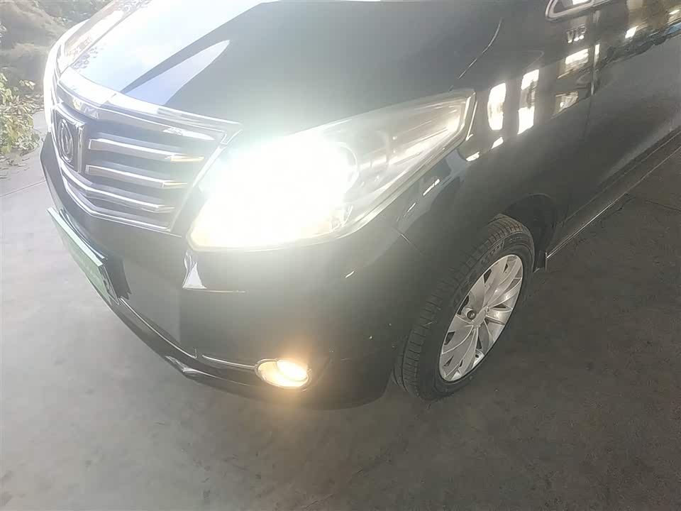 Forthing Popular CM7