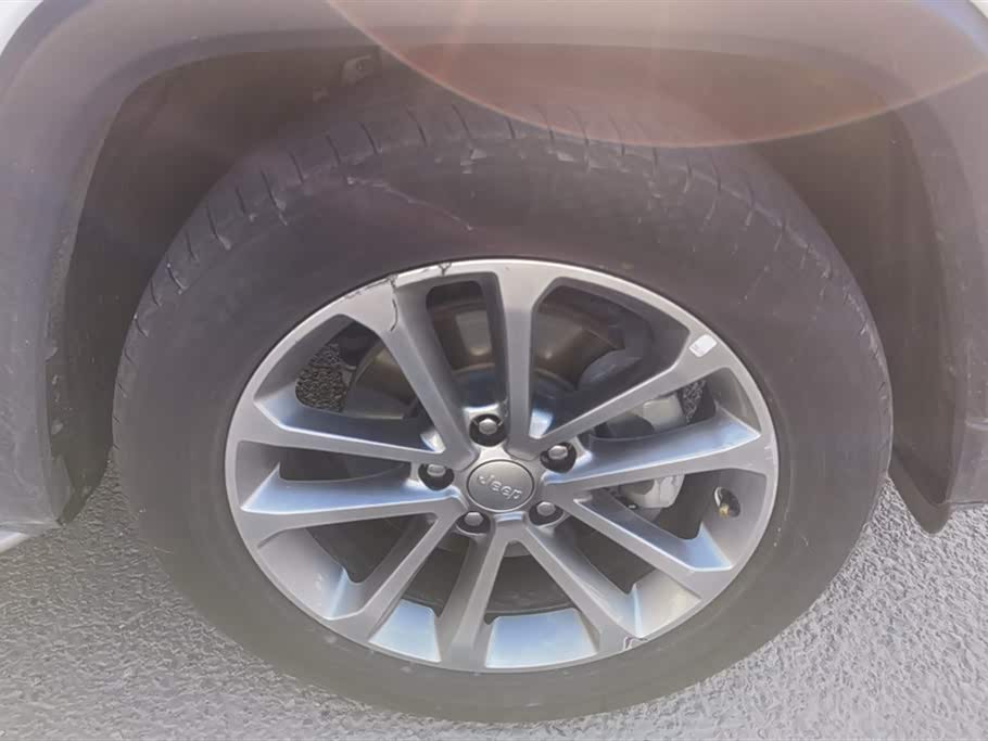 Jeep Grand Commander