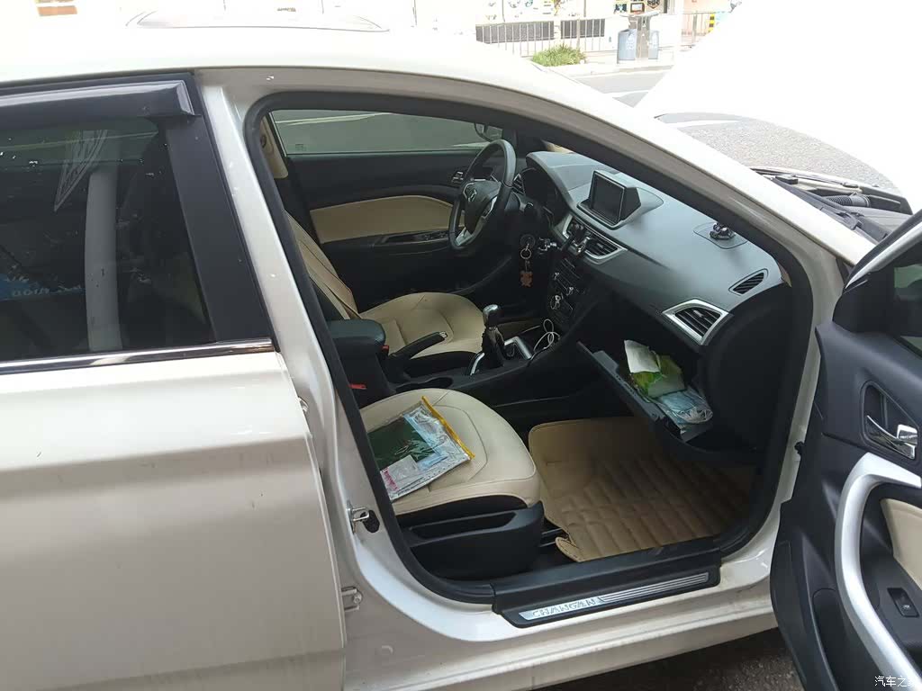 Changan V7, 2015 21