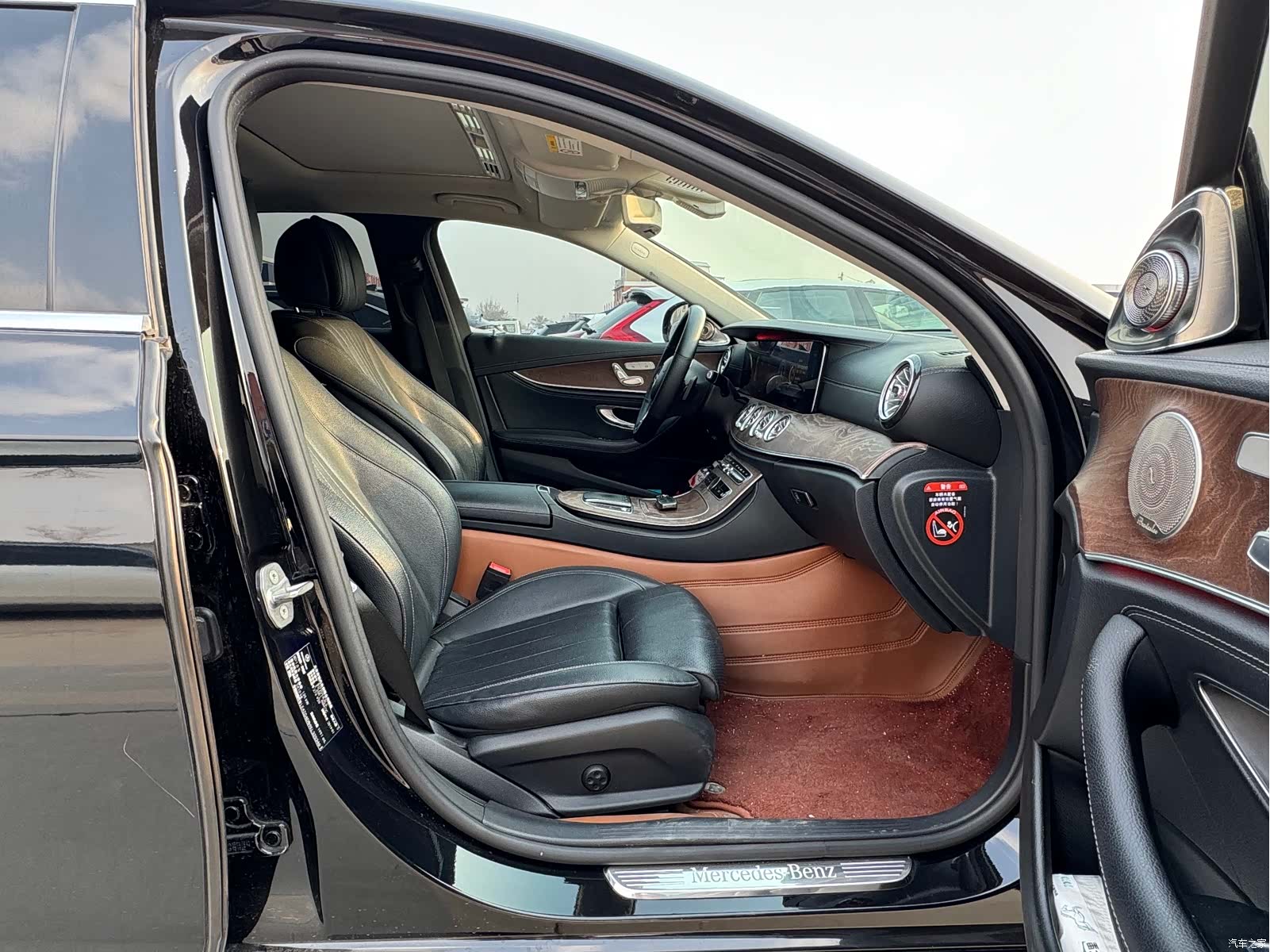 Mercedes-Benz E-Class, 2019 9