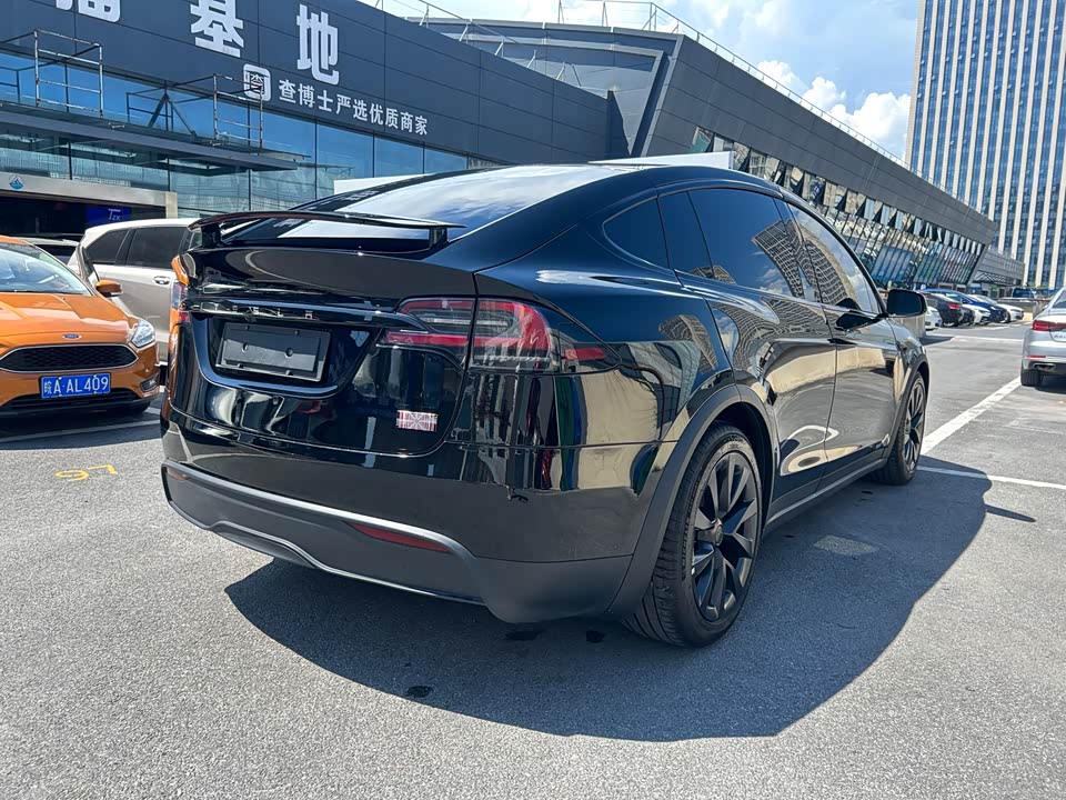 Tesla Model X