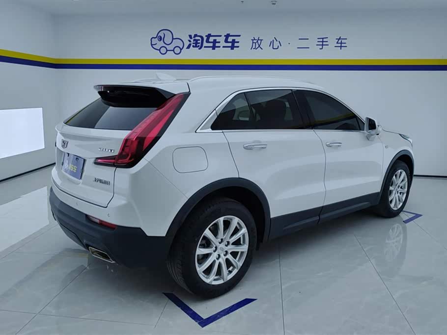 Cadillac XT4