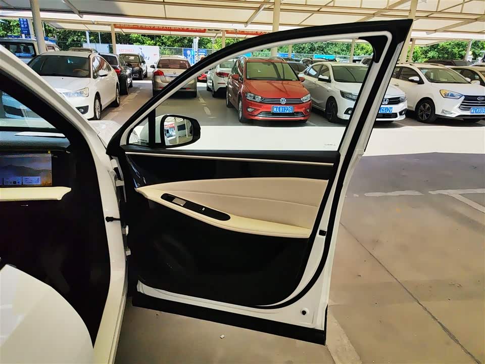 Geely Galaxy Galaxy L7