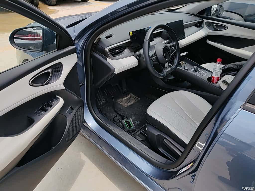 BYD Seal, 2025 16