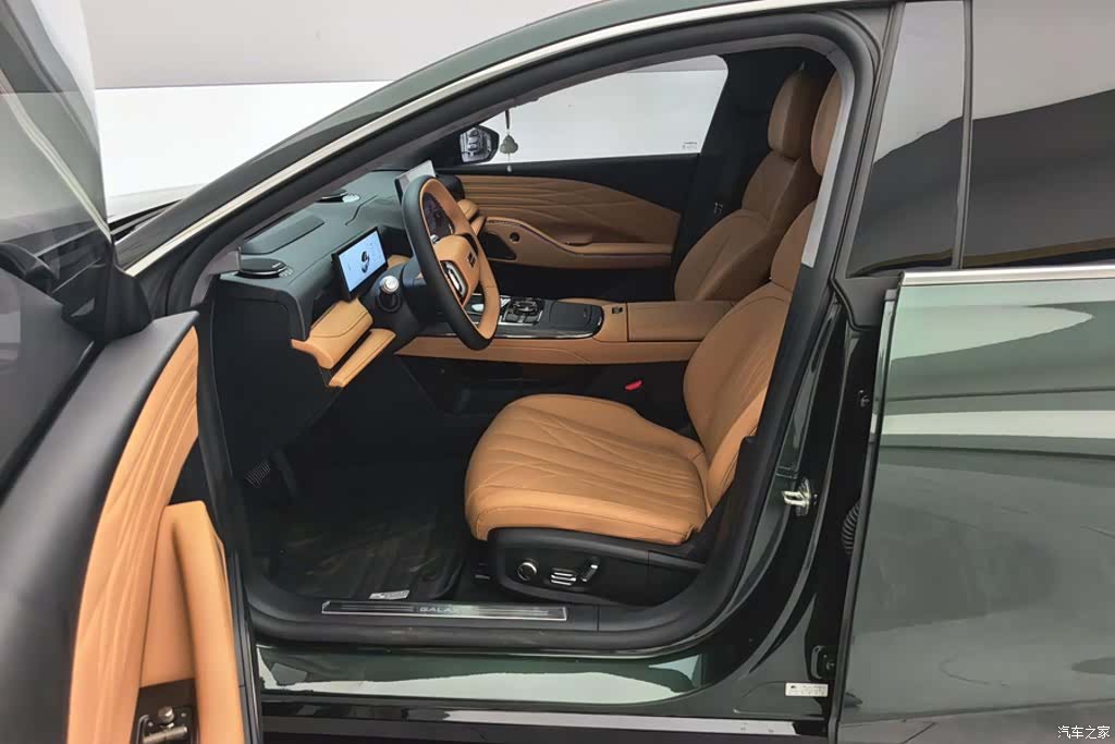 Geely 8, 2025 9