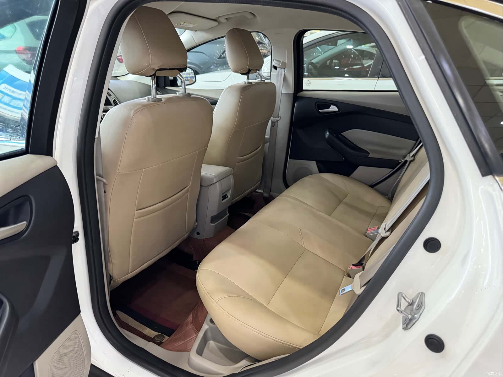 Ford Focus, 2019 6