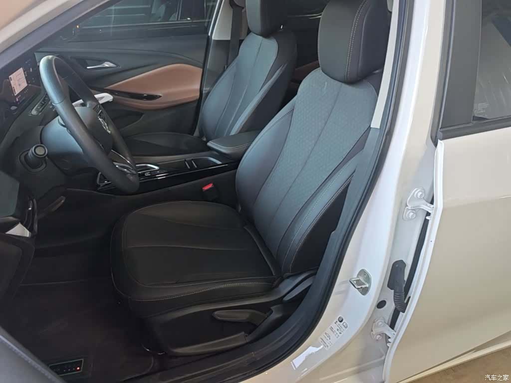 Buick Verano, 2022 15