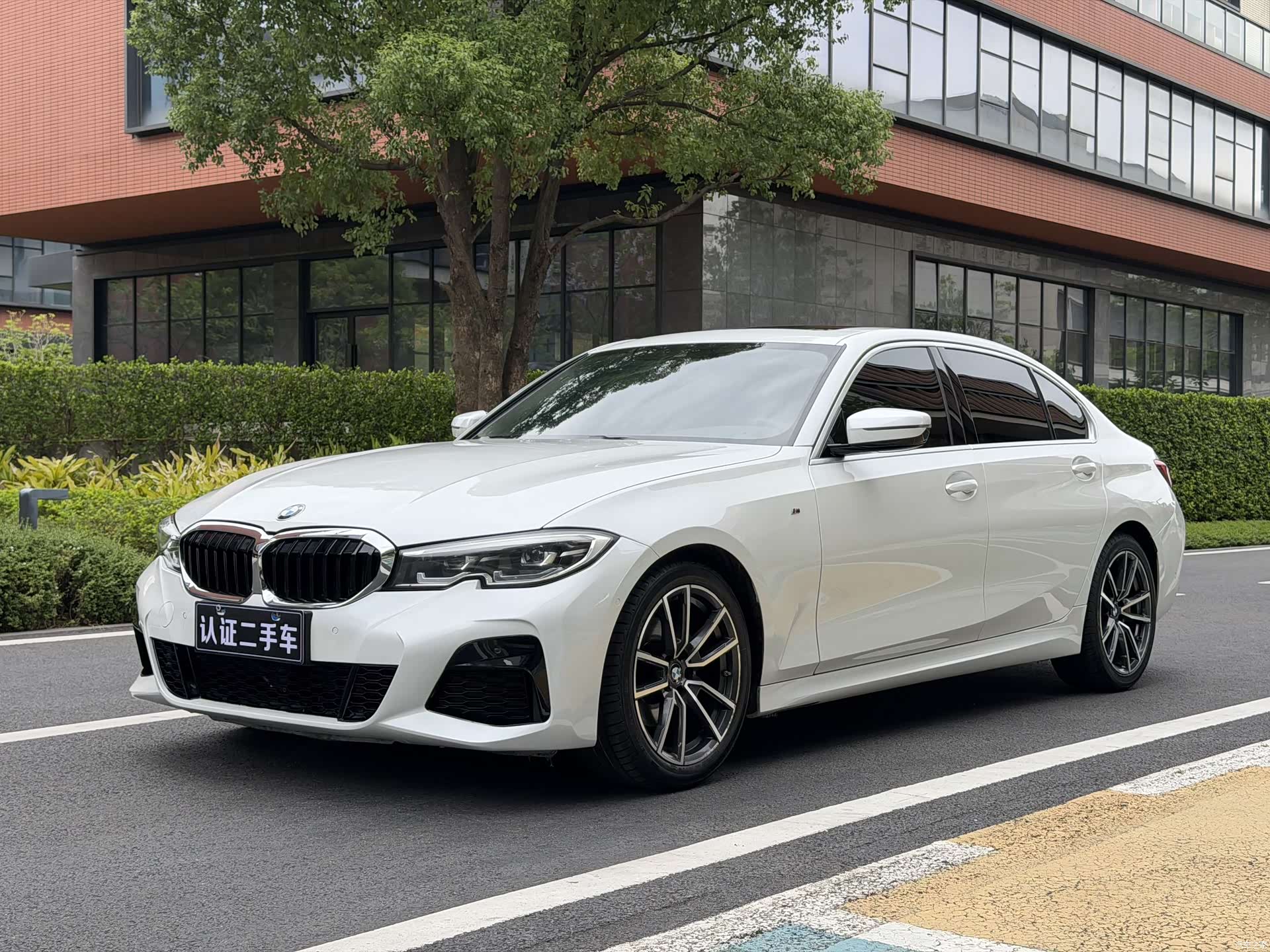 BMW 3 Series, 2021 1