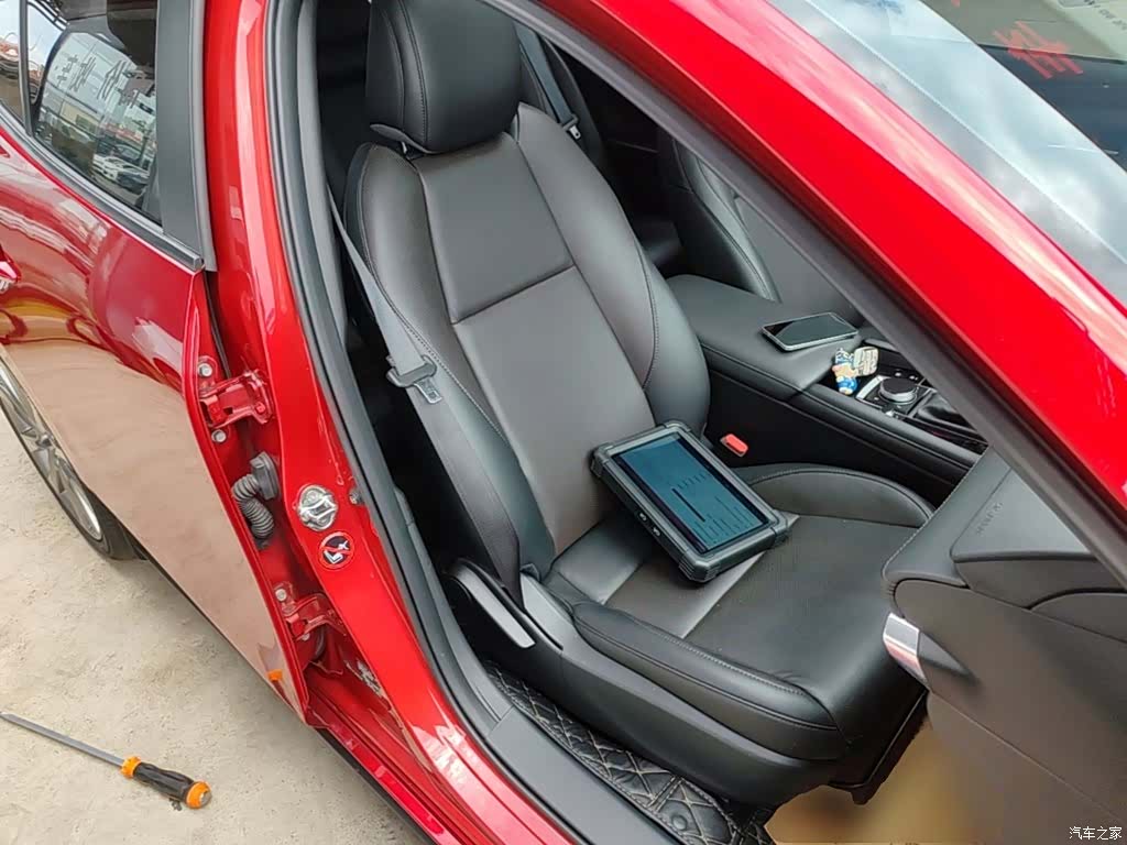 Mazda Mazda3, 2021 25