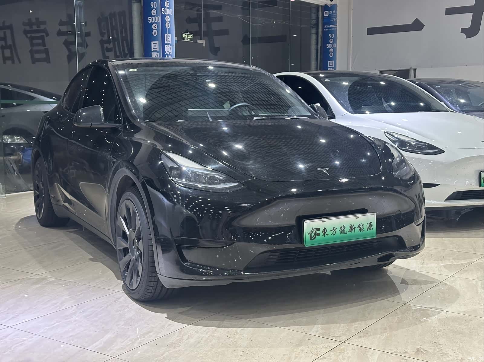 Tesla Model Y, 2023 4