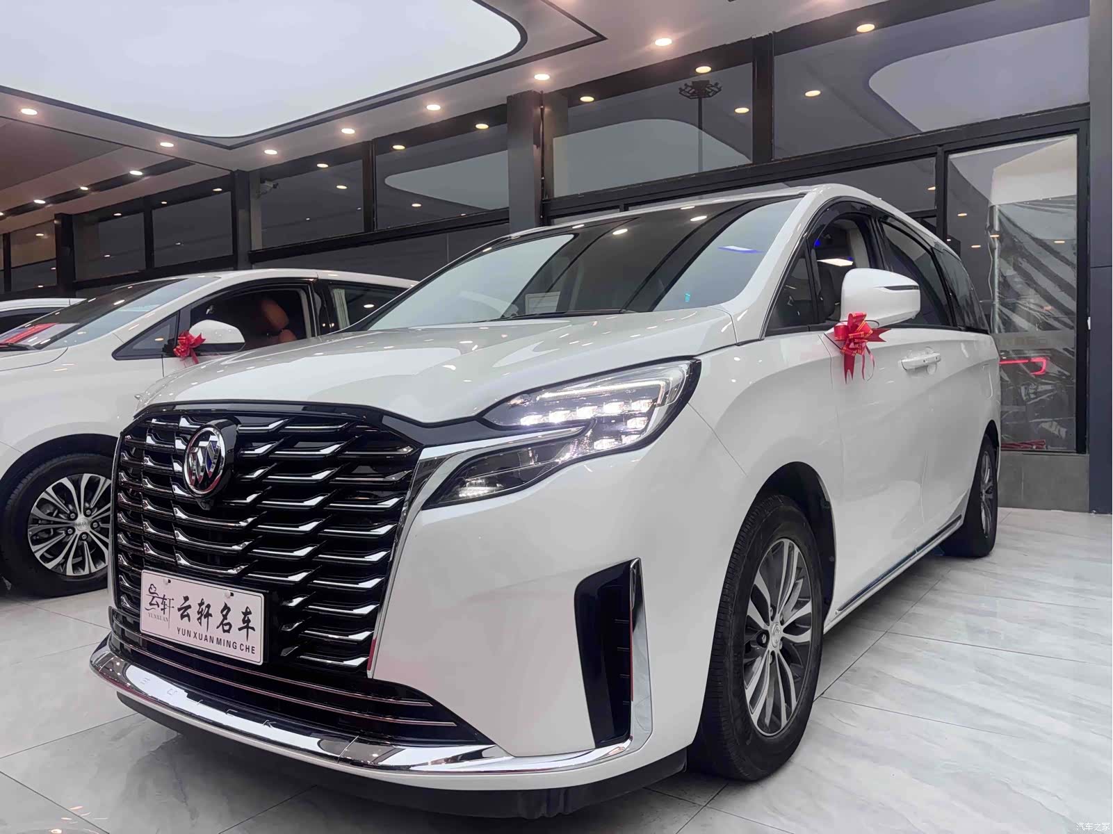 Buick GL8, 2022 1