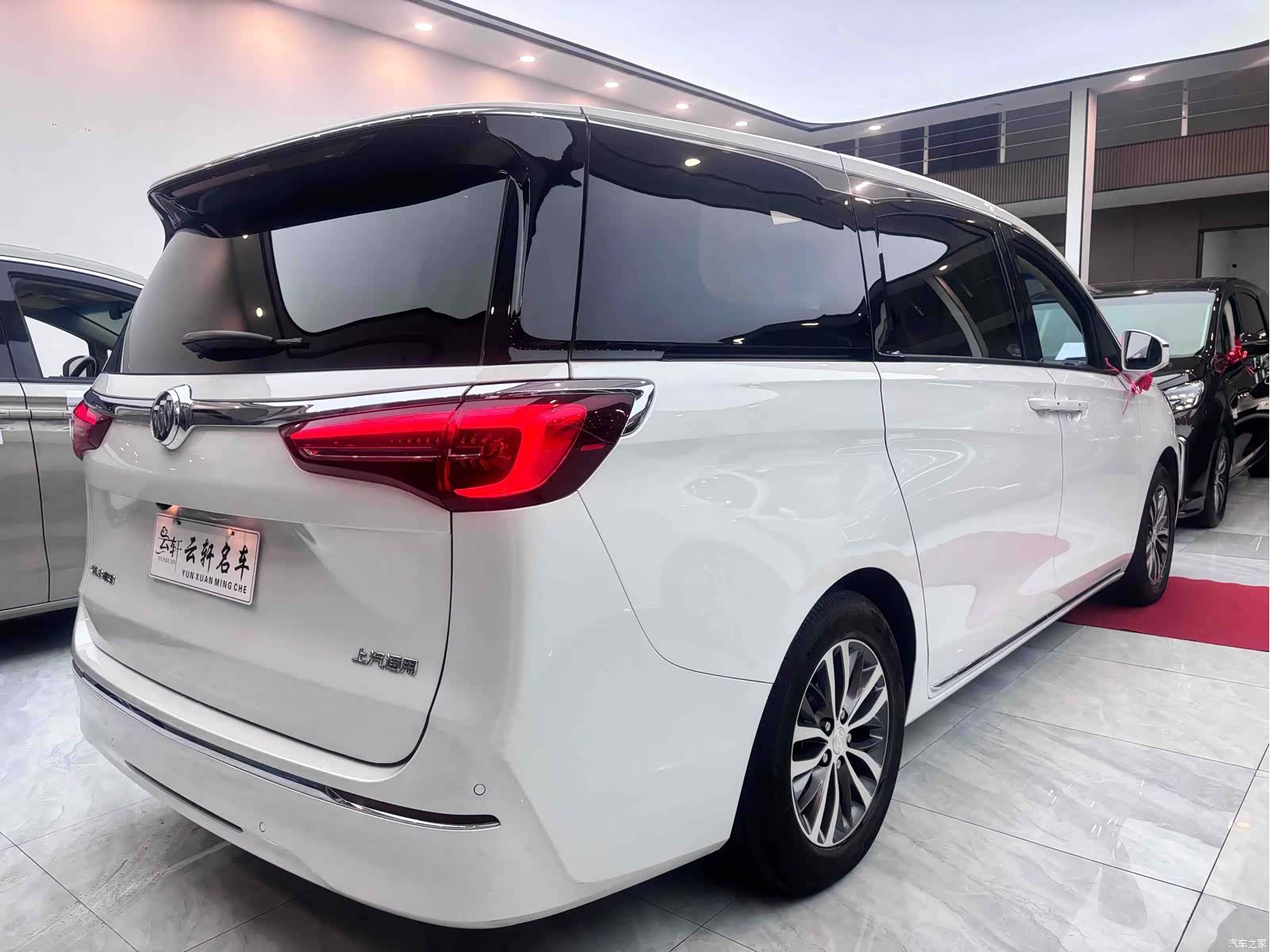 Buick GL8, 2022 7