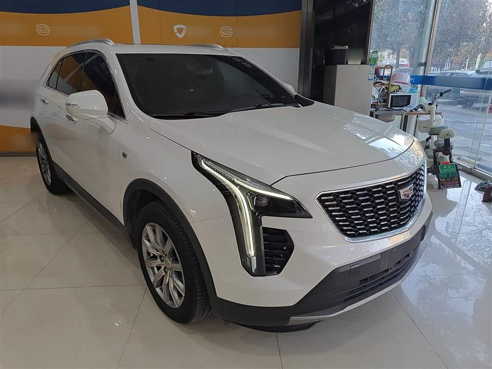 Cadillac XT4