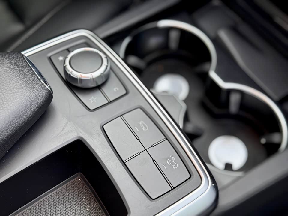 Mercedes-Benz M class