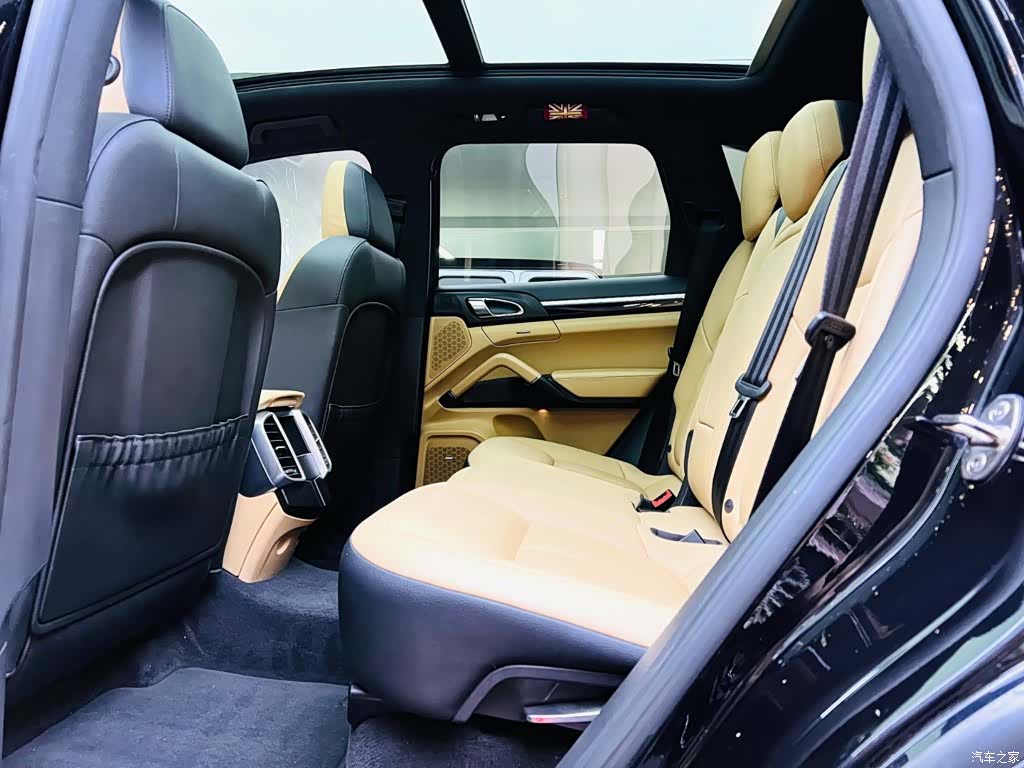 Porsche Cayenne, 2015 15