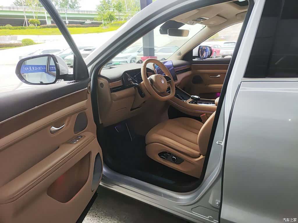 AITO M7, 2024 3