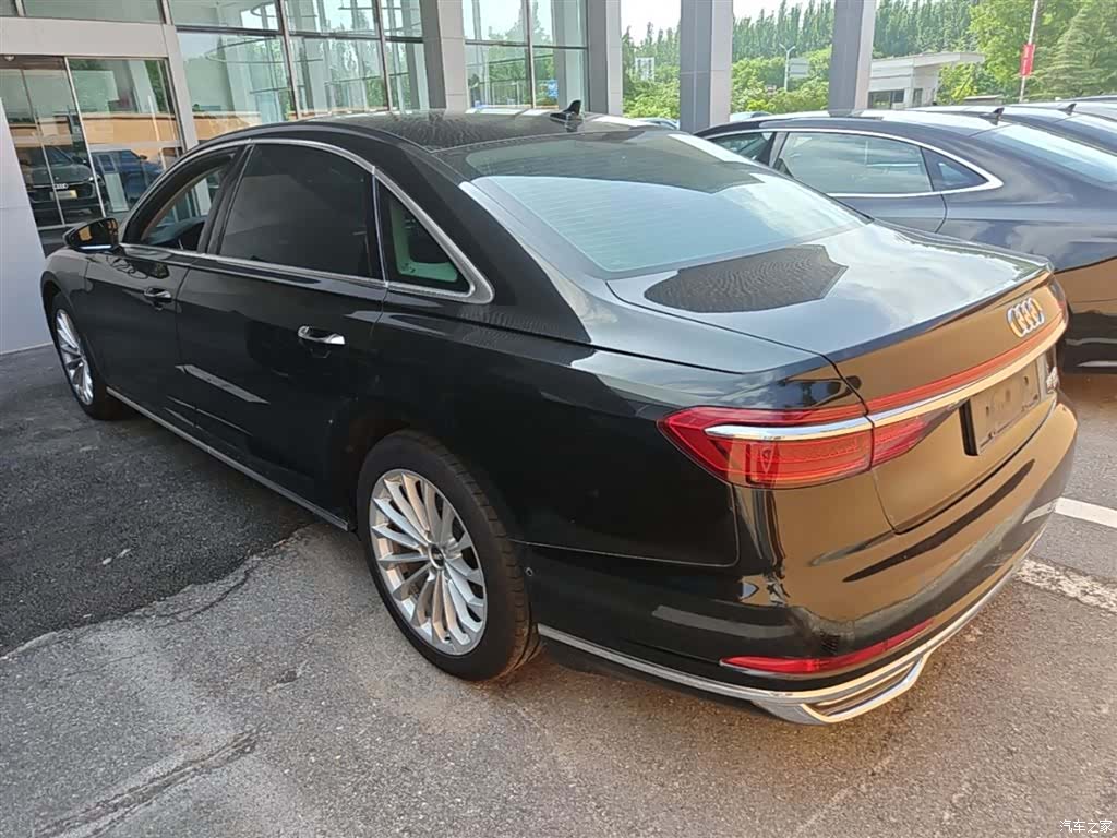 Audi A8L, 2018 все фото